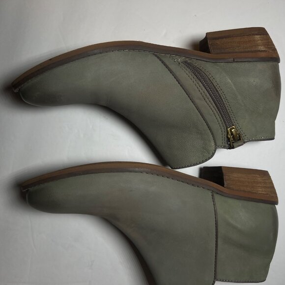 Softwalk Gray Leather Ankle Boots With Side Zipper Womens Size 6M Booties - Picture 15 of 16